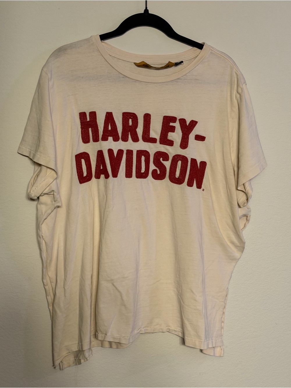 Harley-Davidson Cream Tee with Red Logo